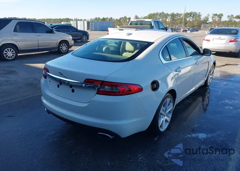 2010 Jaguar Xf z USA, uszkodzony, nr VIN SAJWA0FA2AHR51036